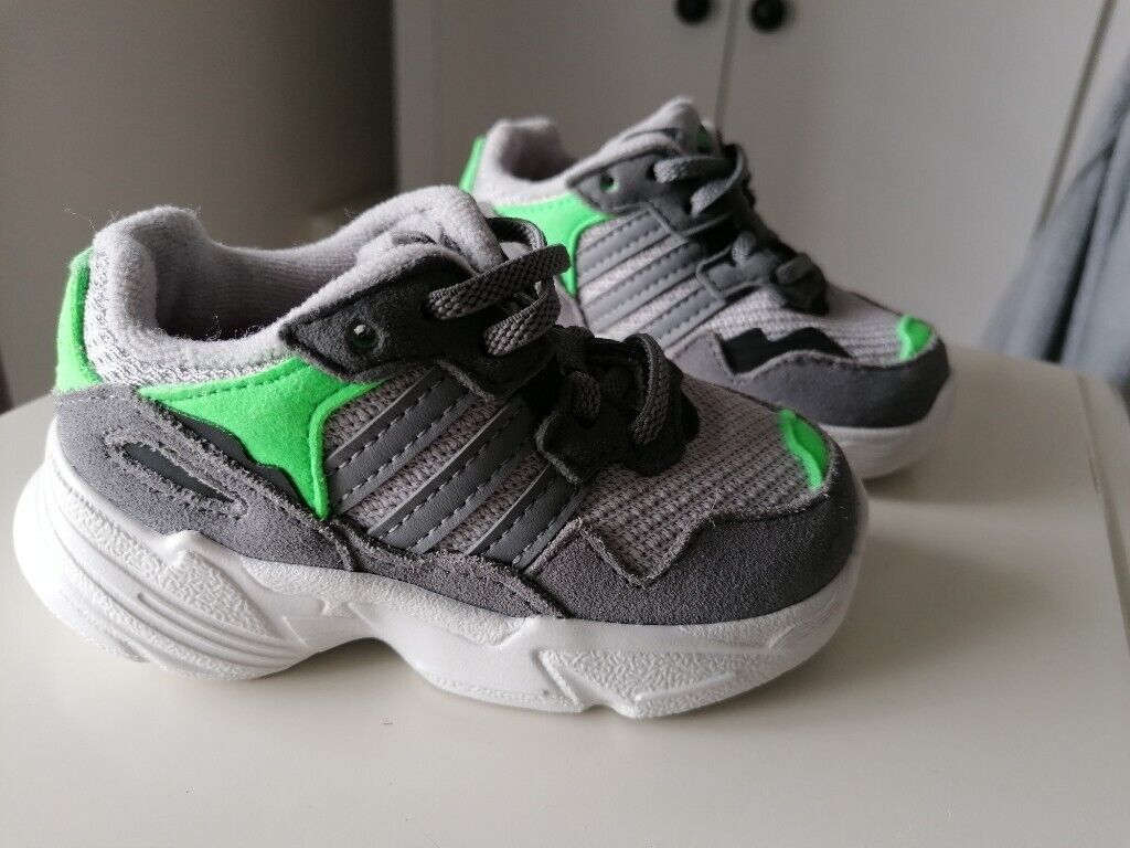 Kids Adidas trainers for sale brand new 